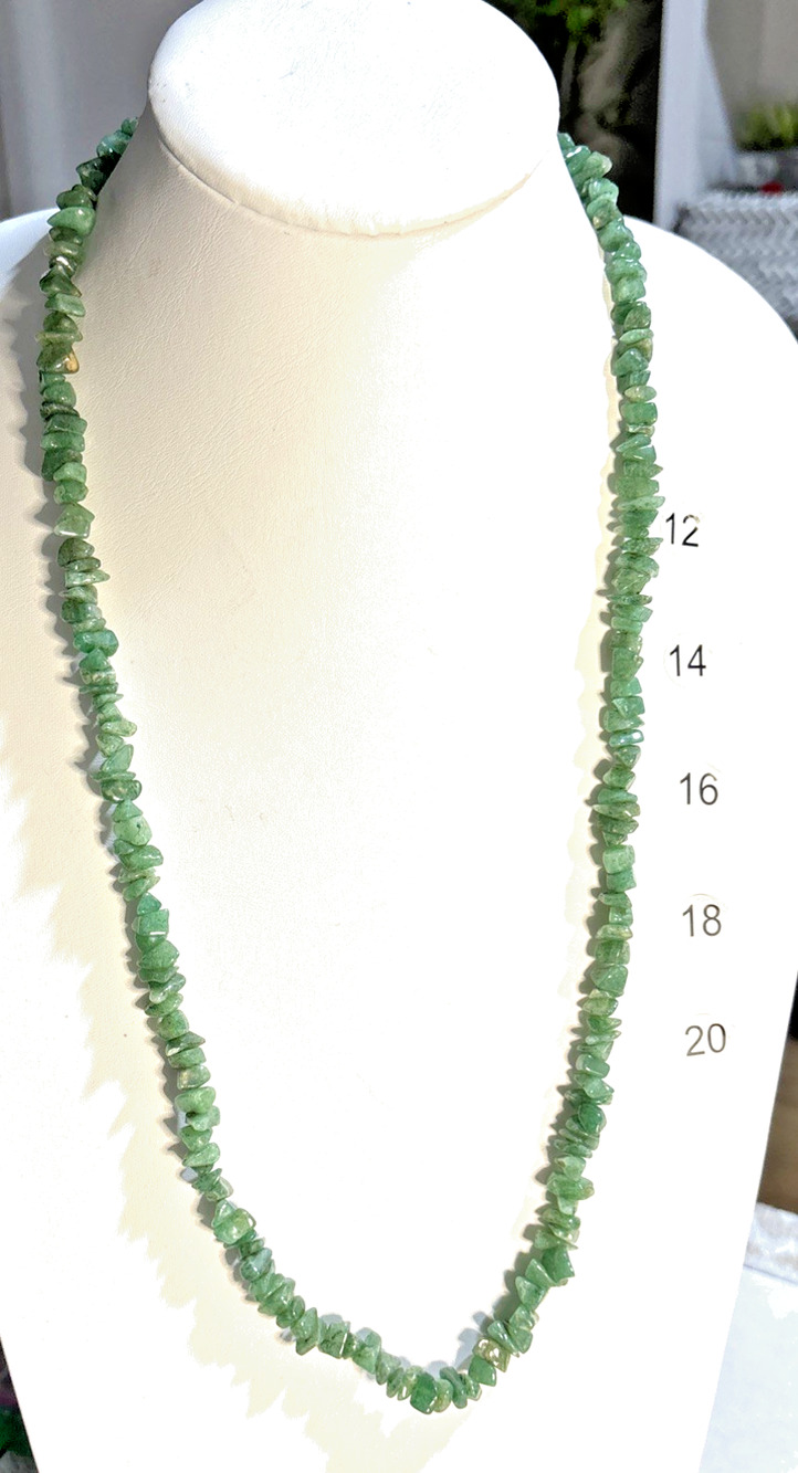 Green Aventurine Chip Bead Necklace Gold Tone Accents Barrel Clasp Boho